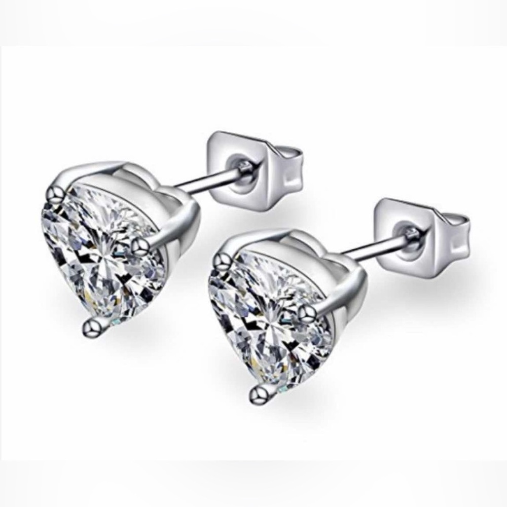 Anni Coco Jewelry Heart Stud Earrings